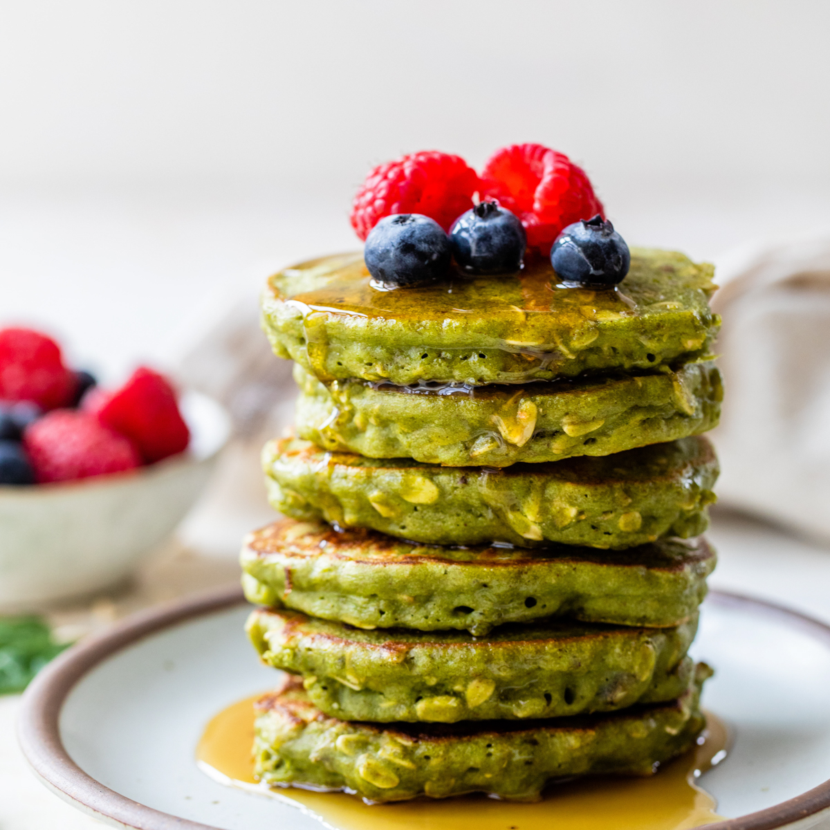 Healthy Oatmeal Spinach Pancakes: Delicious Greens You Won't Taste